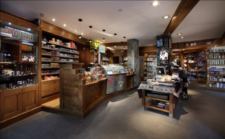 maison de presse et librairie 1